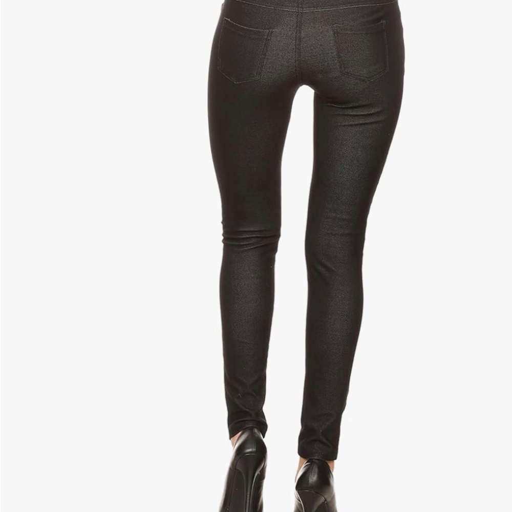 Stylish Black Skinny Pants - Picture 3 of 4